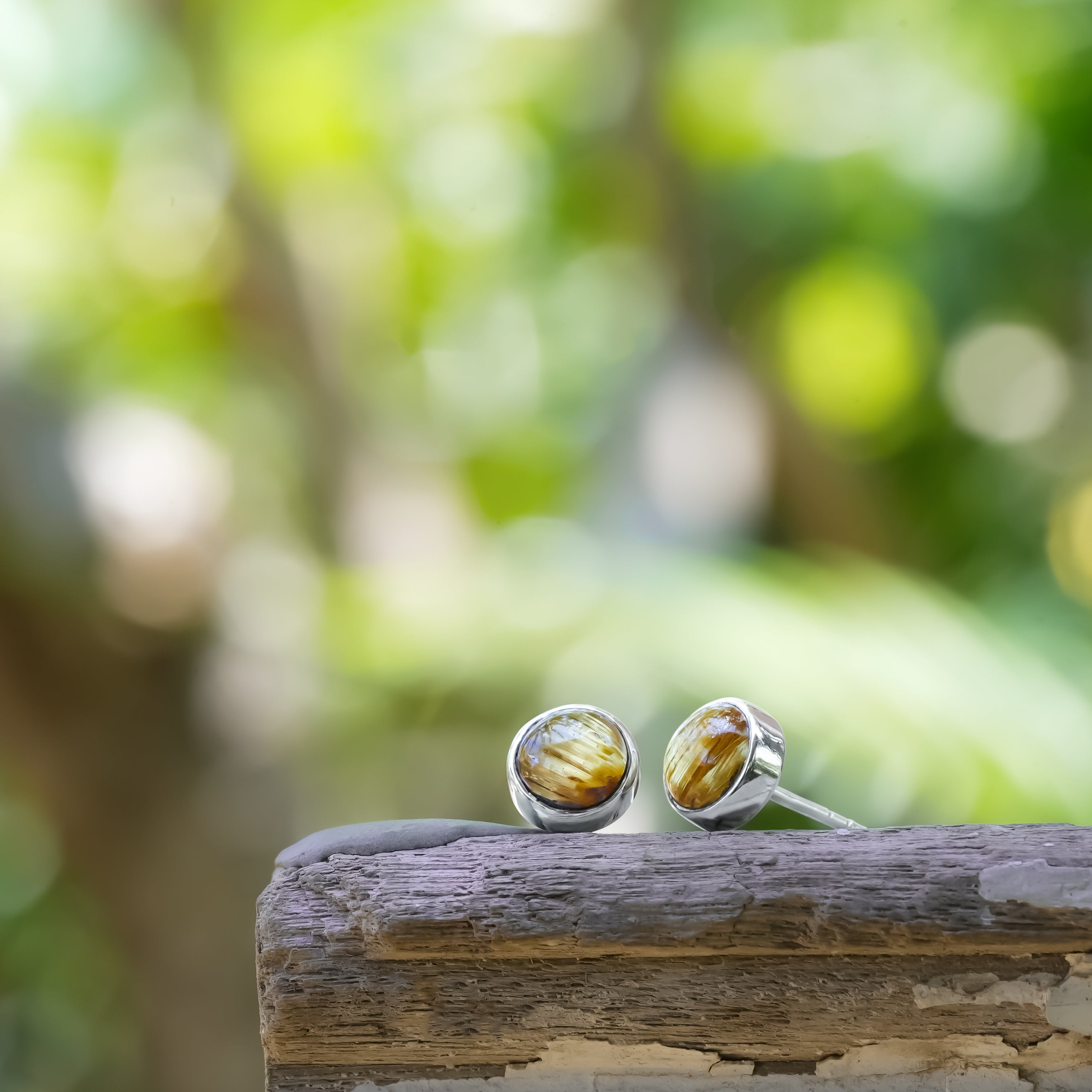 Boucles d'oreilles rondes en quartz rutile Starborn de 7 mm en argent sterling
