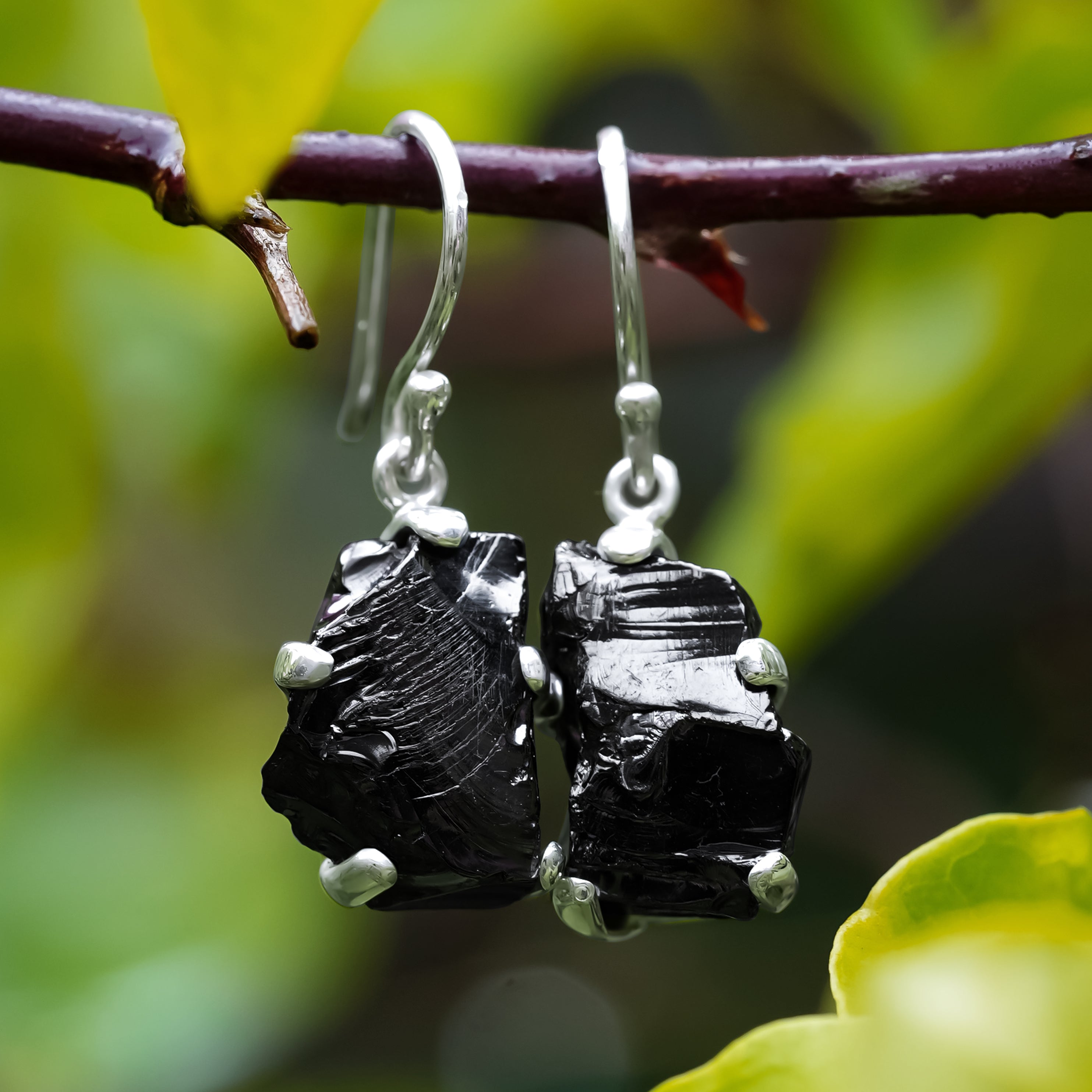 Starborn Rough Elite Shungite Tropfenohrringe in Sterlingsilber