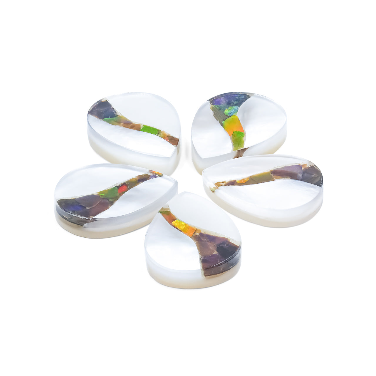 Cabochon poire incrusté de nacre et d'ammolite Starborn - 1 pièce