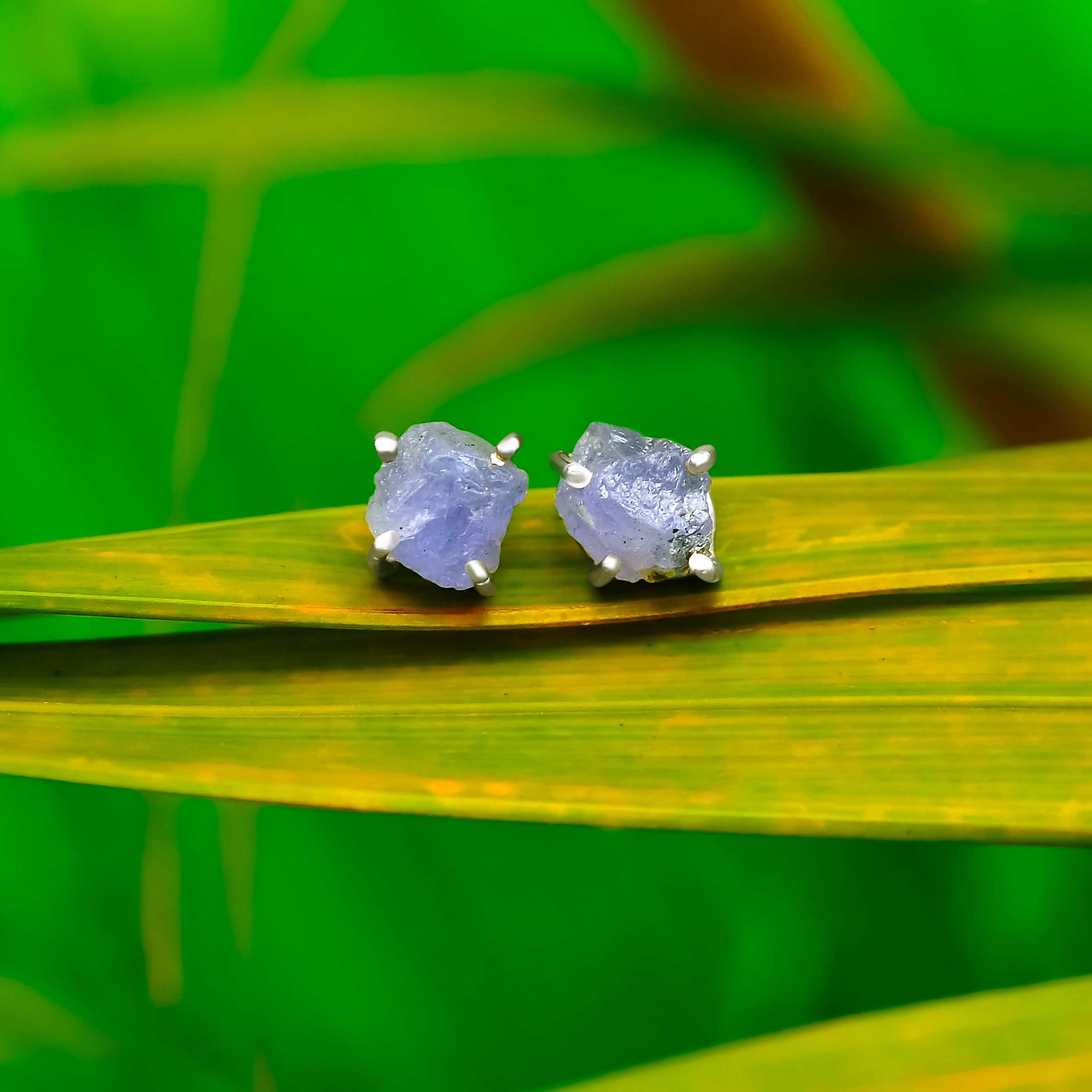 Boucles d'oreilles Starborn en argent sterling serties de tanzanites brutes